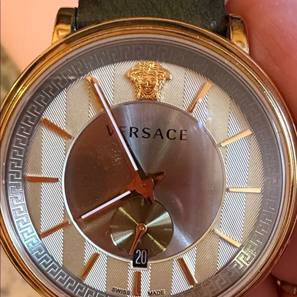 Versace Gold and Black Men's Watch - Picture 9 of 9